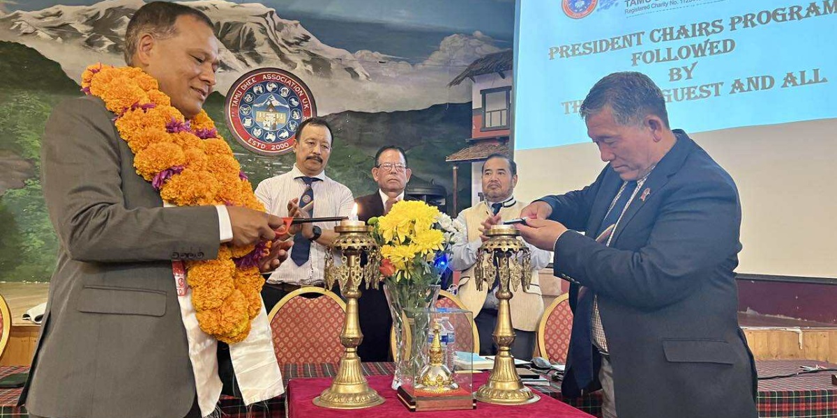 कुलमान घिसिङलाई तमु धीं यूकेको आफ्नै घर मिचेटमा यसरी गरियो स्वागत